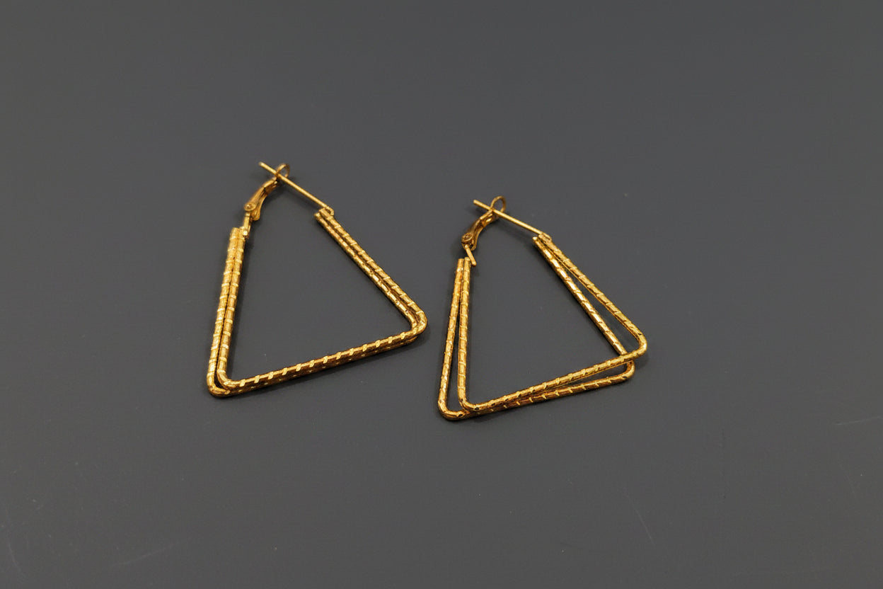 gold_hoop_earrings