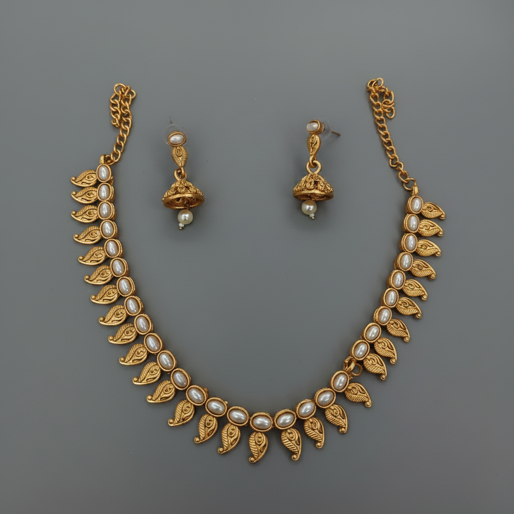 Antique Mango Necklace
