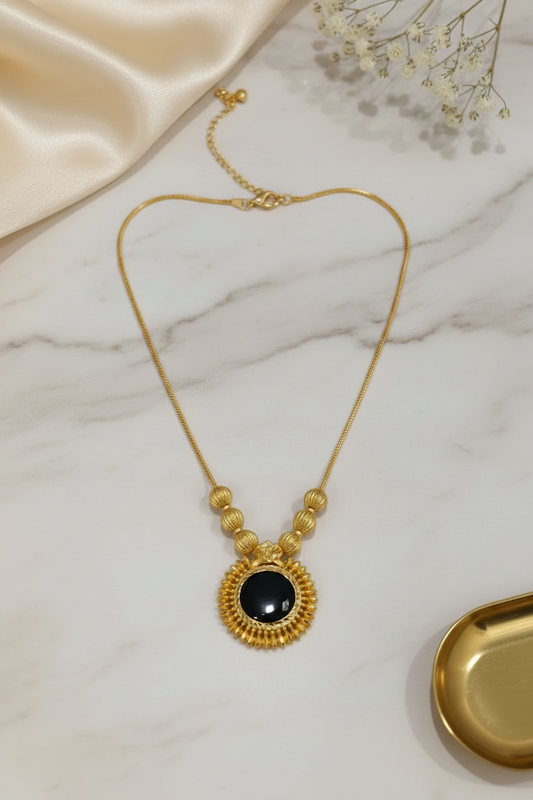 Gold Palak Pendant Chain 