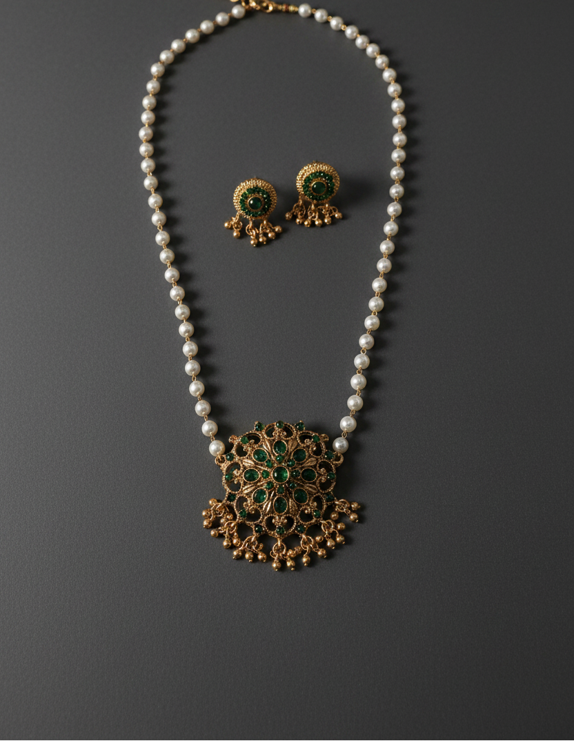 Pearl Green Stone Choker
