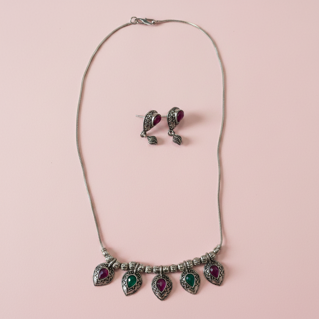 Oxidised Leaf Shaped Chain