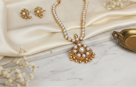 Pearl Kemp necklace