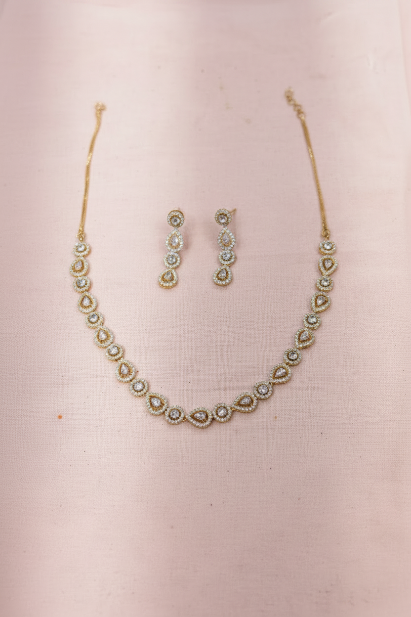 crystal_ad_necklace