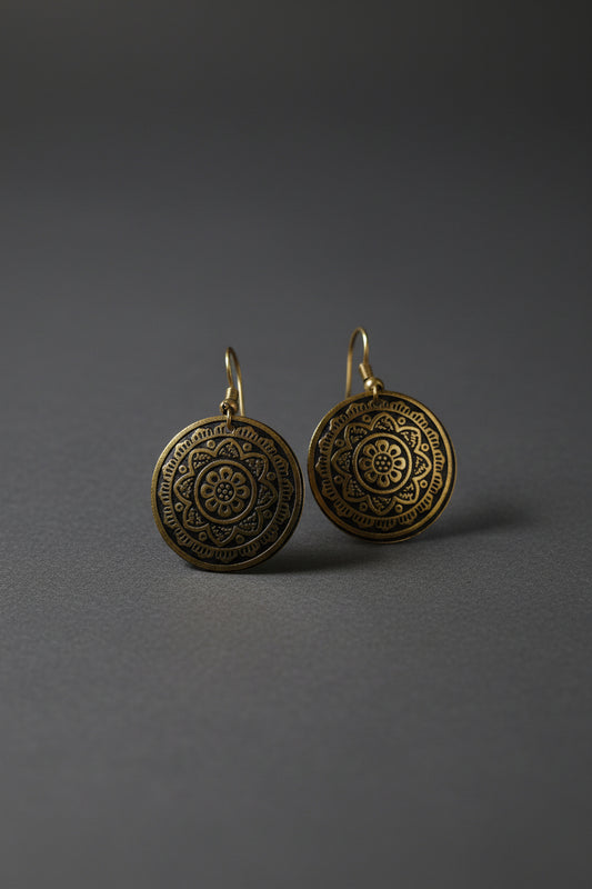 gold_round_earrings
