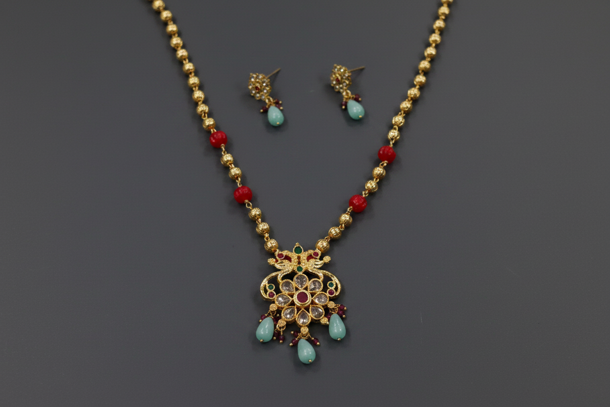Monalisa Coral and gold beads chain