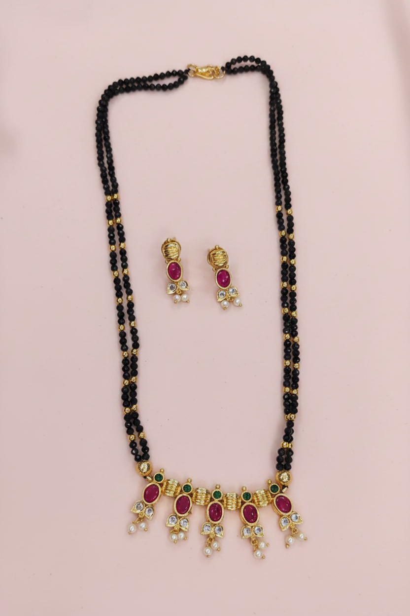 red_stone_necklace